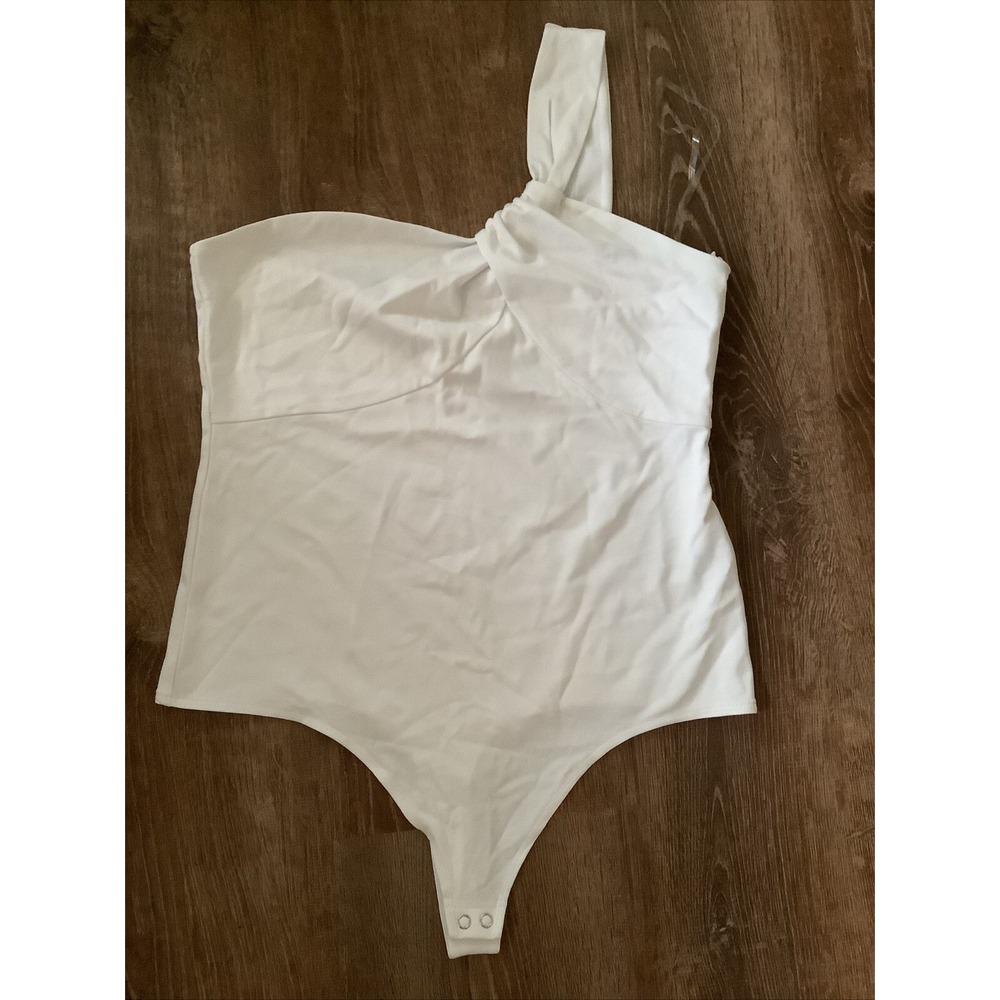 ADE SAMUEL FOR INC White One Shoulder Bodysuit XL Sleeveless Zip Side